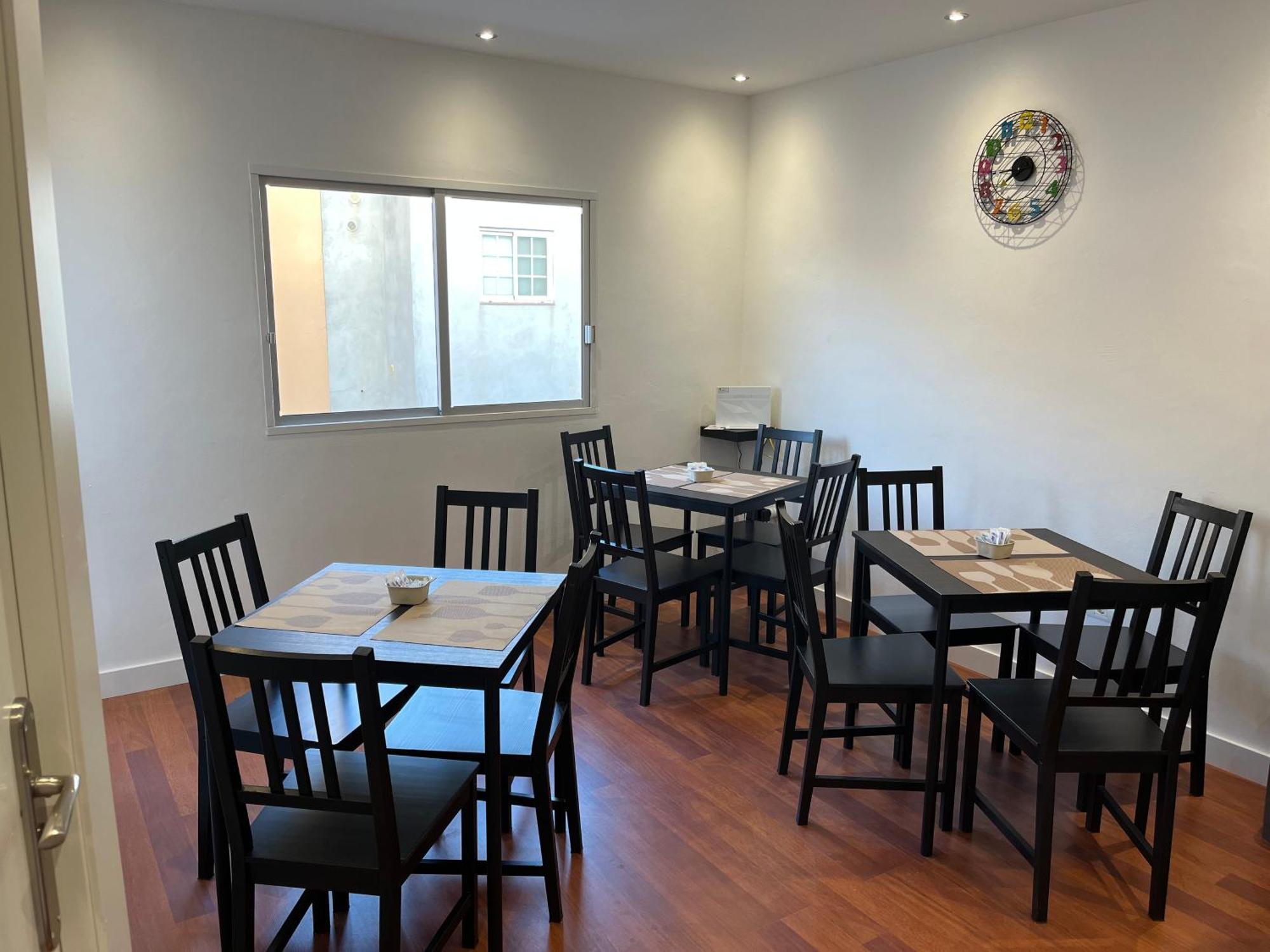 B&B Paraiso Tenerife Super Economy Rooms Airport Los Abrigos Exteriör bild